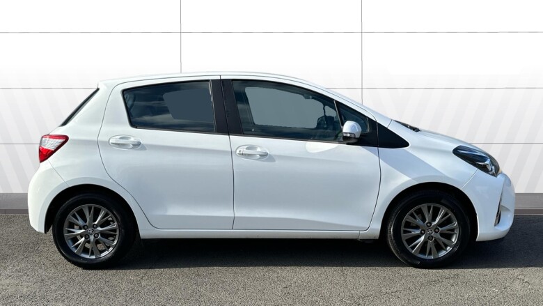 Toyota Yaris 1.5 VVT-i Icon 5dr Petrol Hatchback